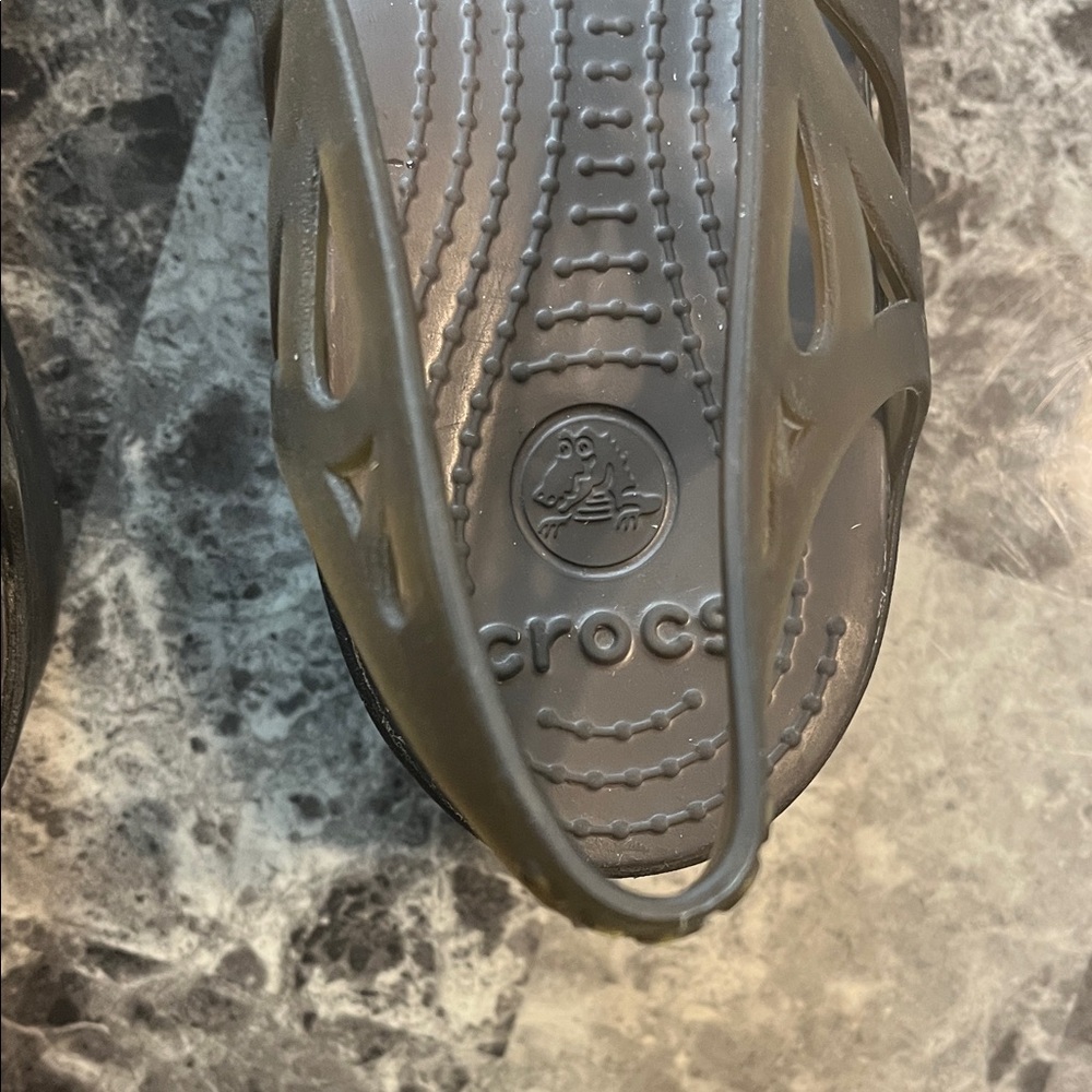 CROCS Women's Olive Flats - Picture 5 of 5